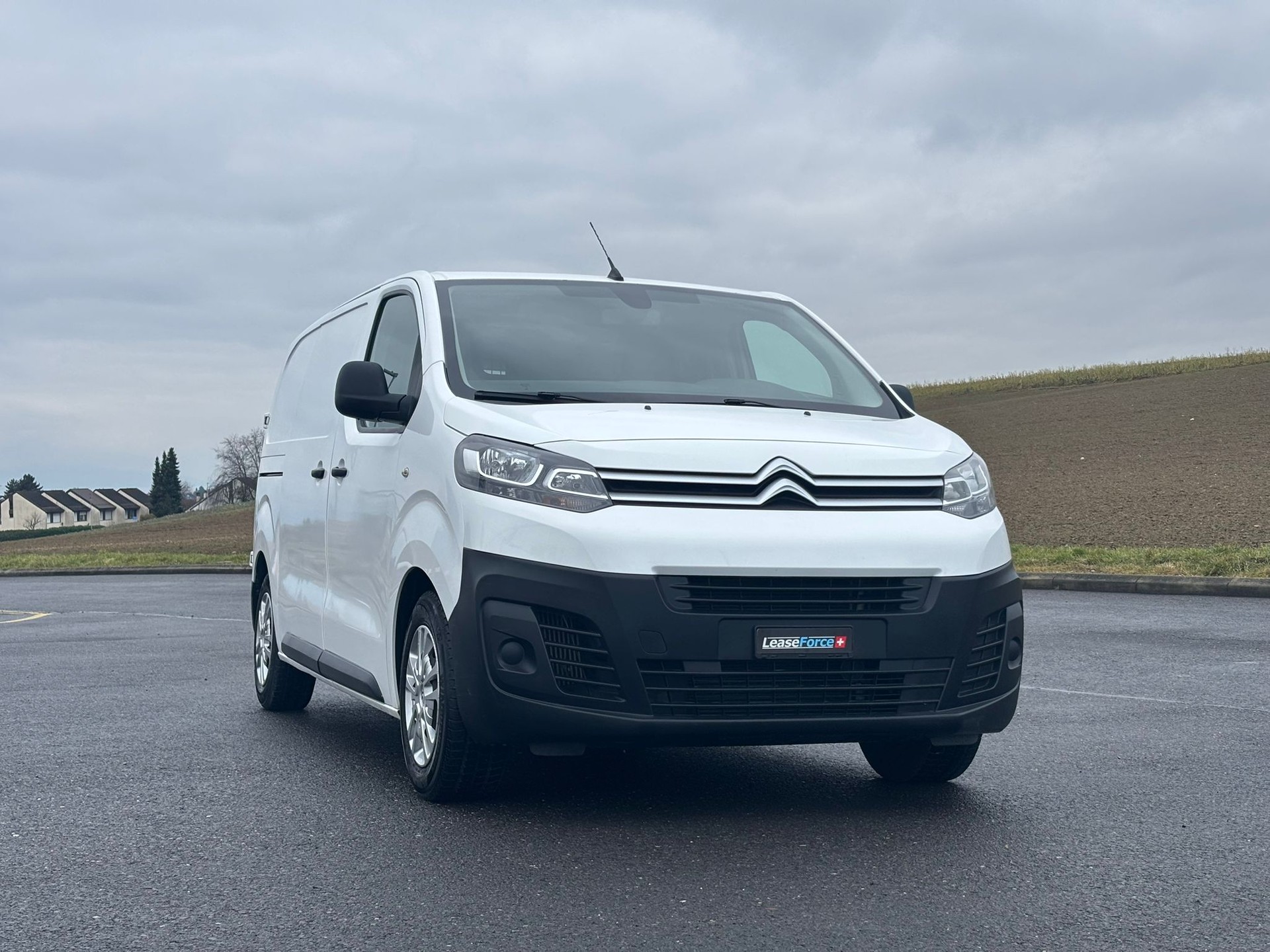 CITROEN Jumpy 1.6 BlueHDi 95 M Komfort-image-6