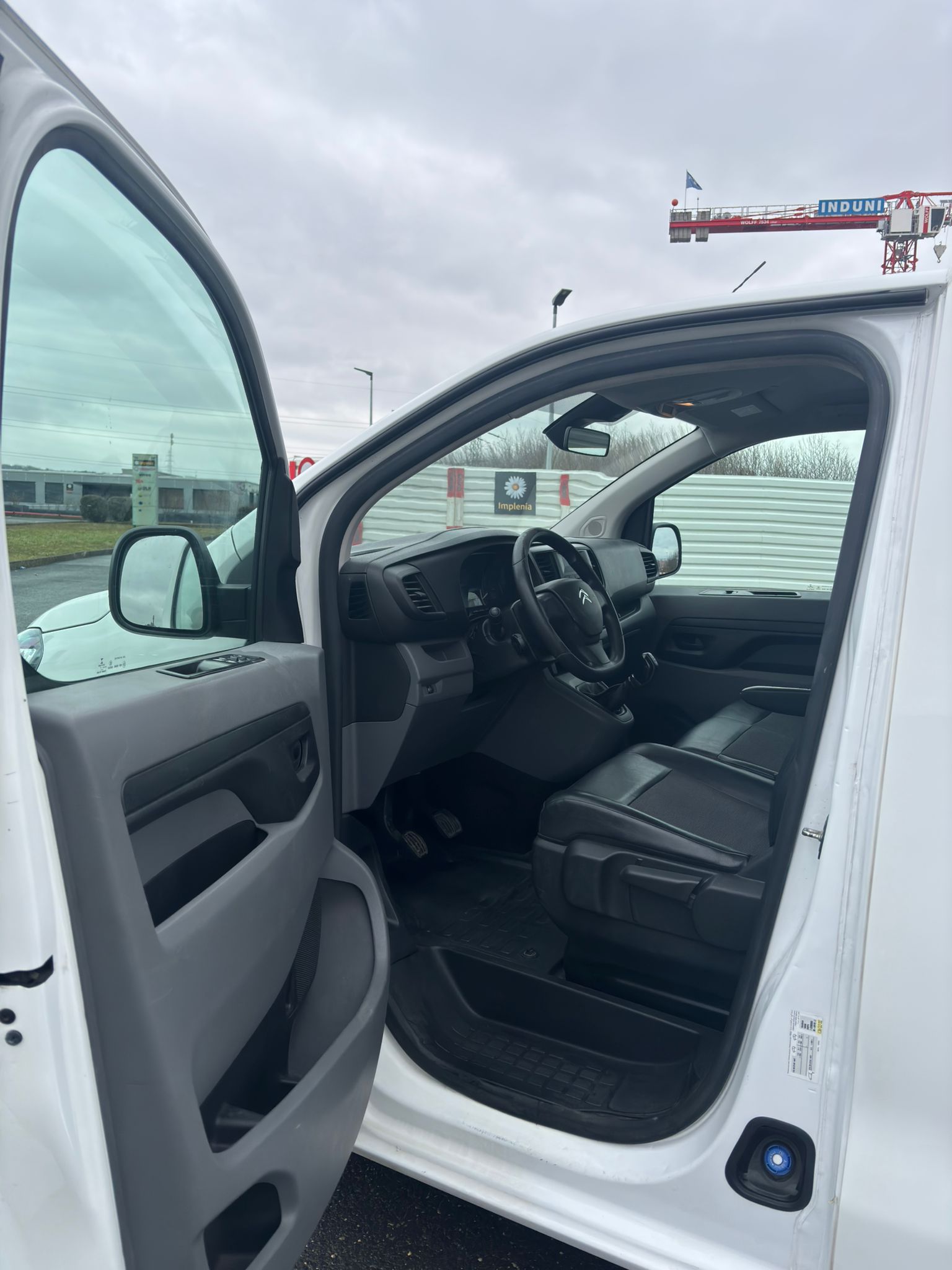 CITROEN Jumpy 1.6 BlueHDi 95 M Komfort-image-22