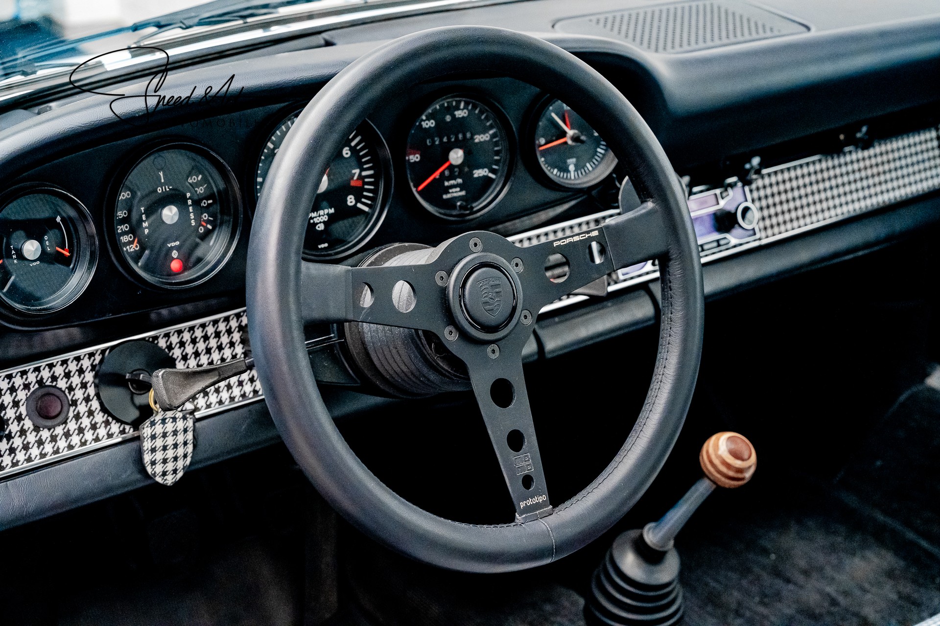PORSCHE 911 S 1973 – RS Lightweight Tribute | 2.7 RS MFI (911/83)-image-12