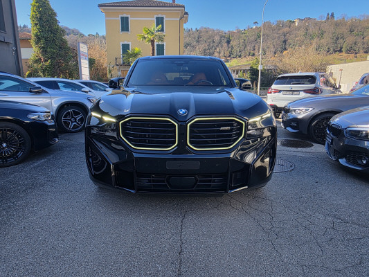 BMW XM xDrive PHEV Steptronic-image-6
