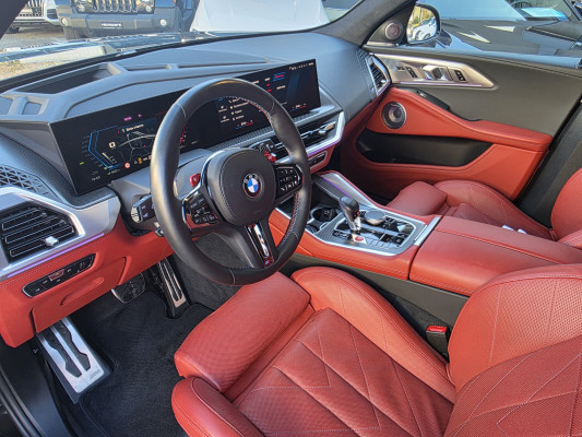 BMW XM xDrive PHEV Steptronic-image-8