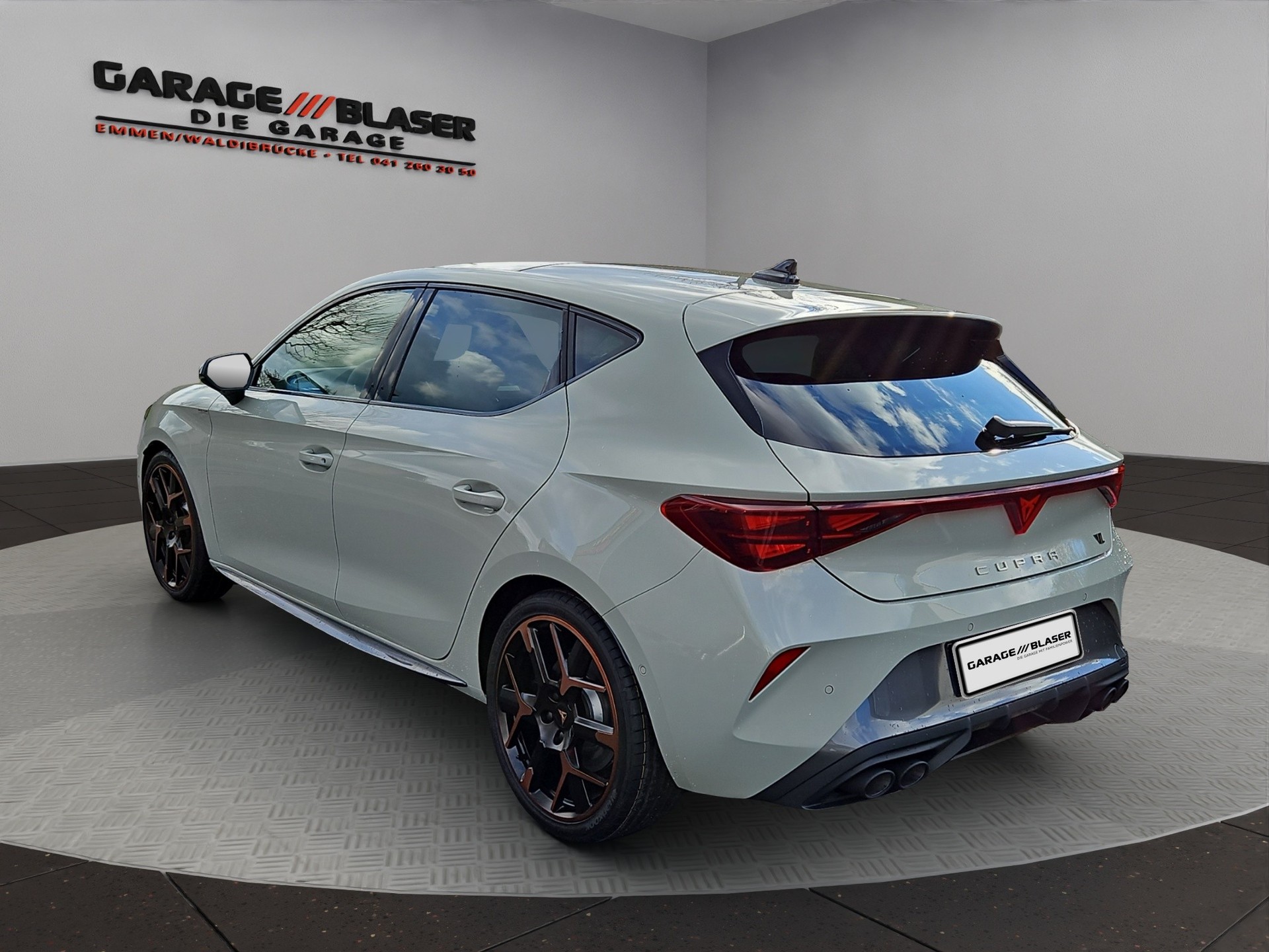 CUPRA LEON 2.0 TSI VZ DSG-showroom-element-2