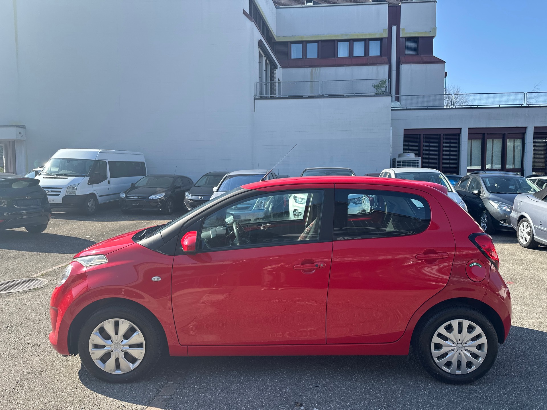 CITROEN C1 1.0 e-VTi Stop&Start Shine Edition-image-3