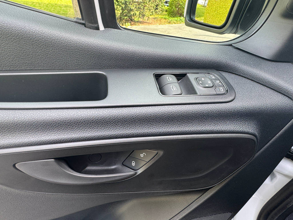 MERCEDES-BENZ Sprinter 319 CDI Pro Kasten HD 3665 S-image-14
