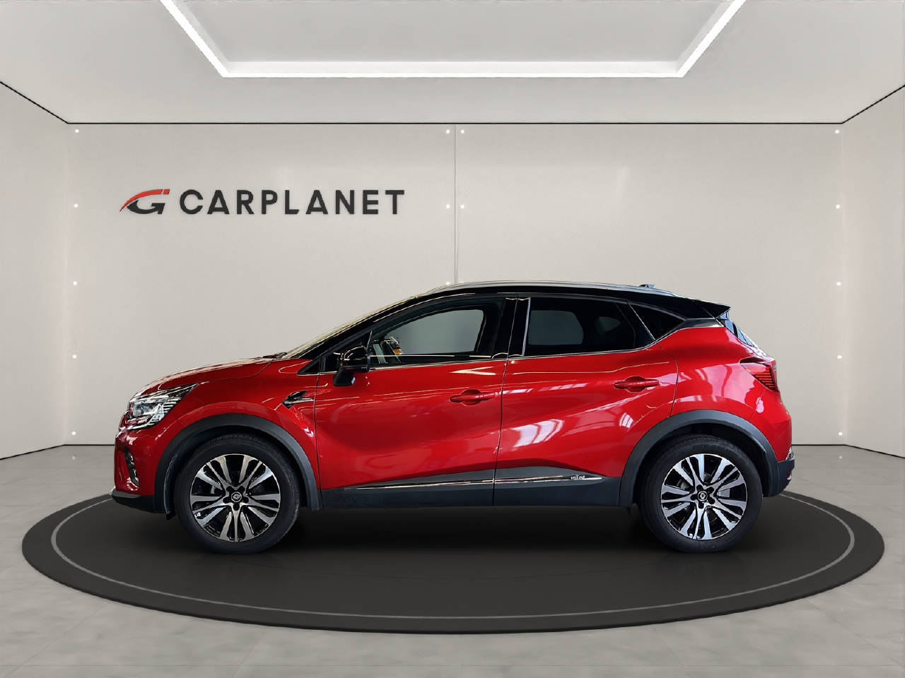 RENAULT Captur 1.3 TCe 140 Initiale EDC-showroom-element-1