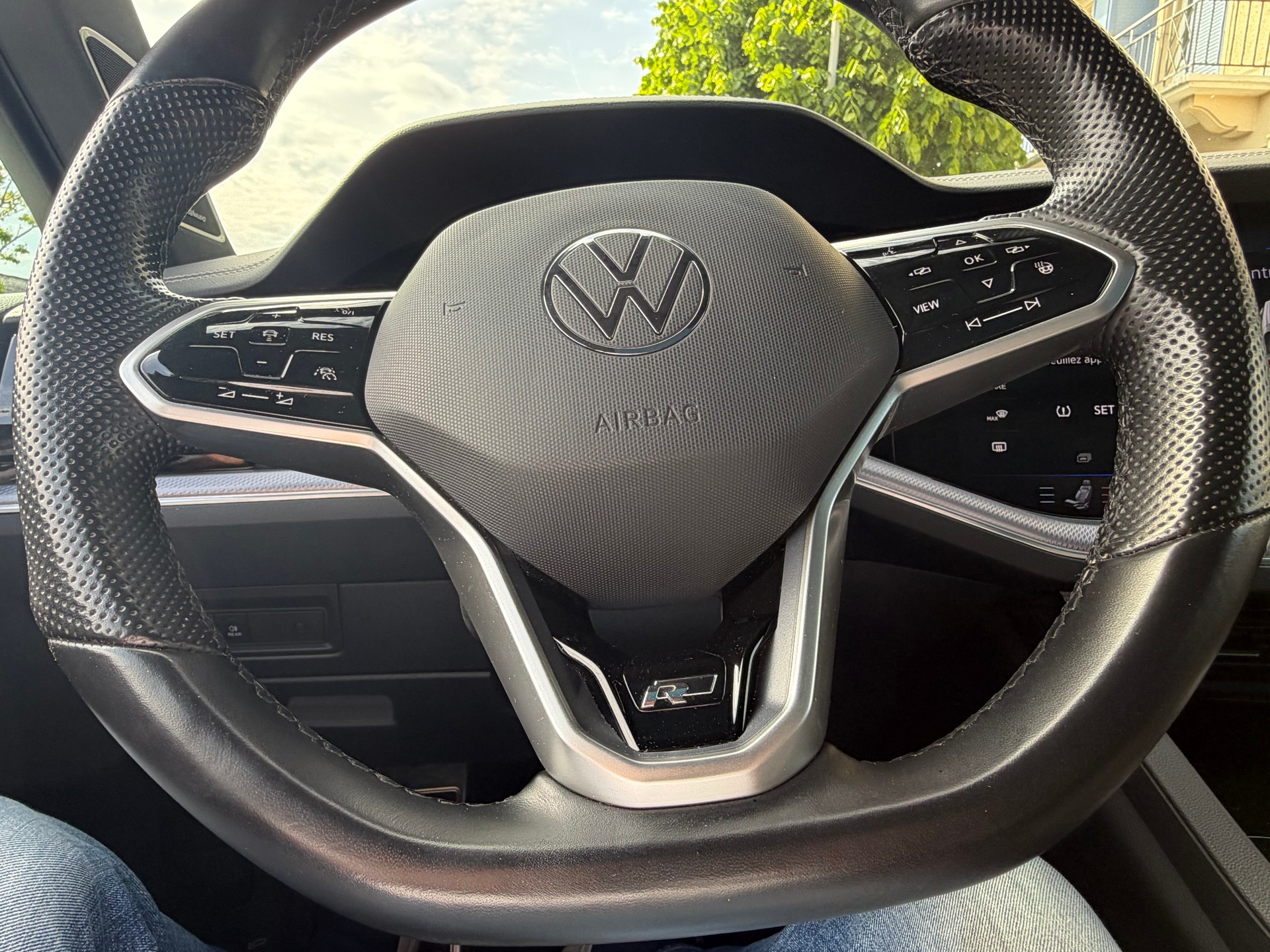 VW Touareg 3.0 TDI R Line Tiptronic-image-19