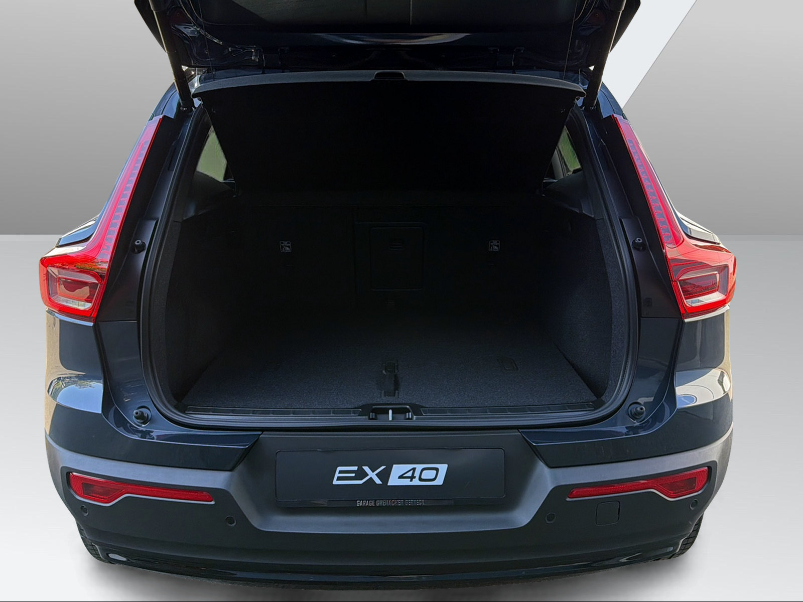 VOLVO EX40 Twin XCENTRIC Edition AWD-image-9