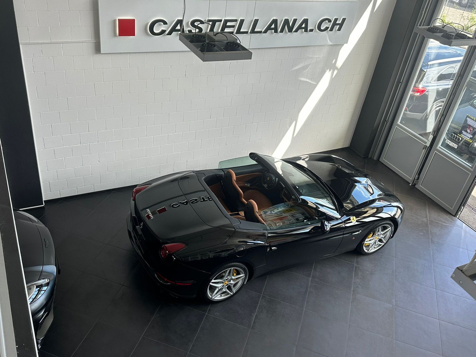 FERRARI California 3.9 V8 T-image-9