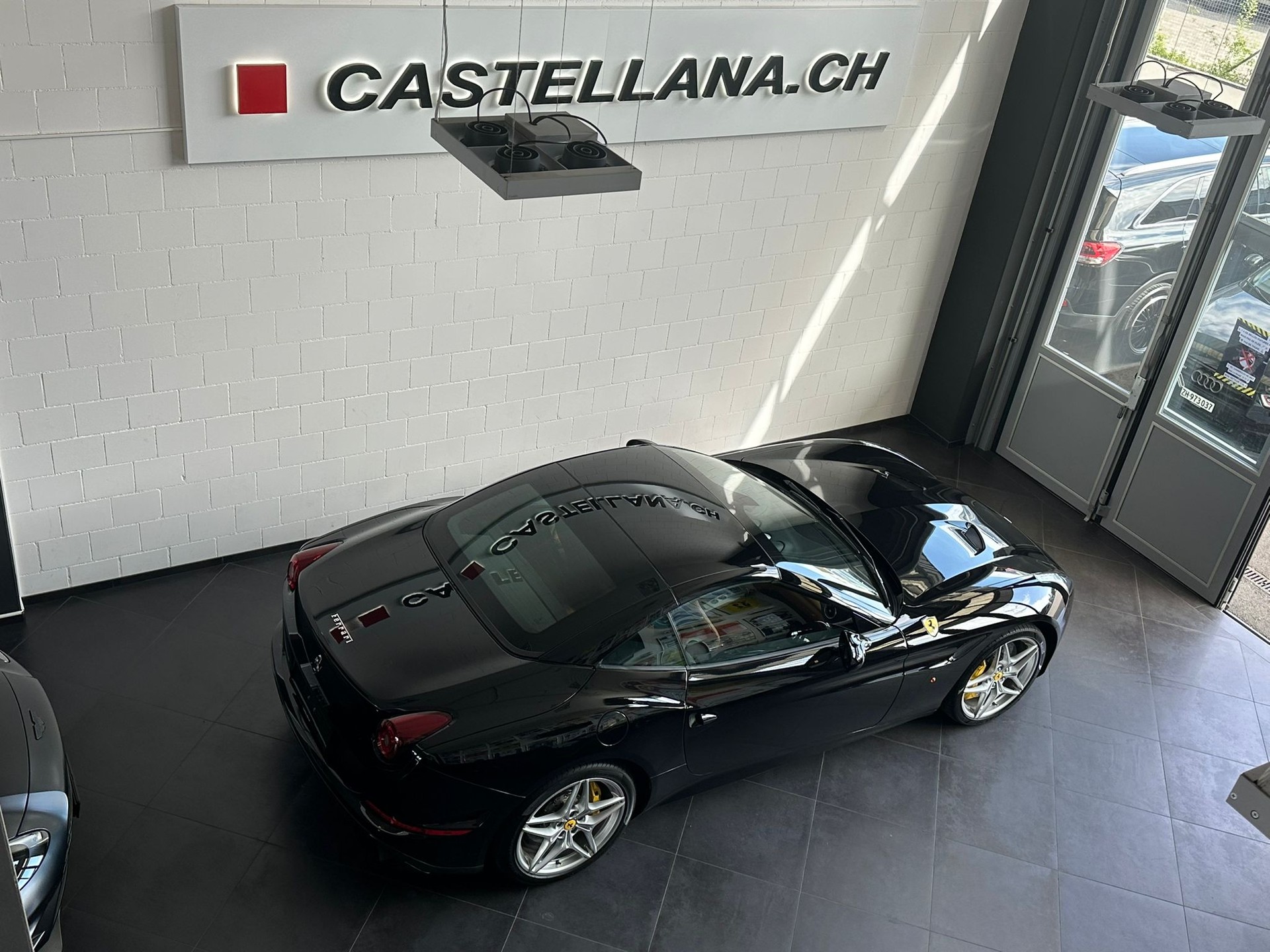 FERRARI California 3.9 V8 T-image-10