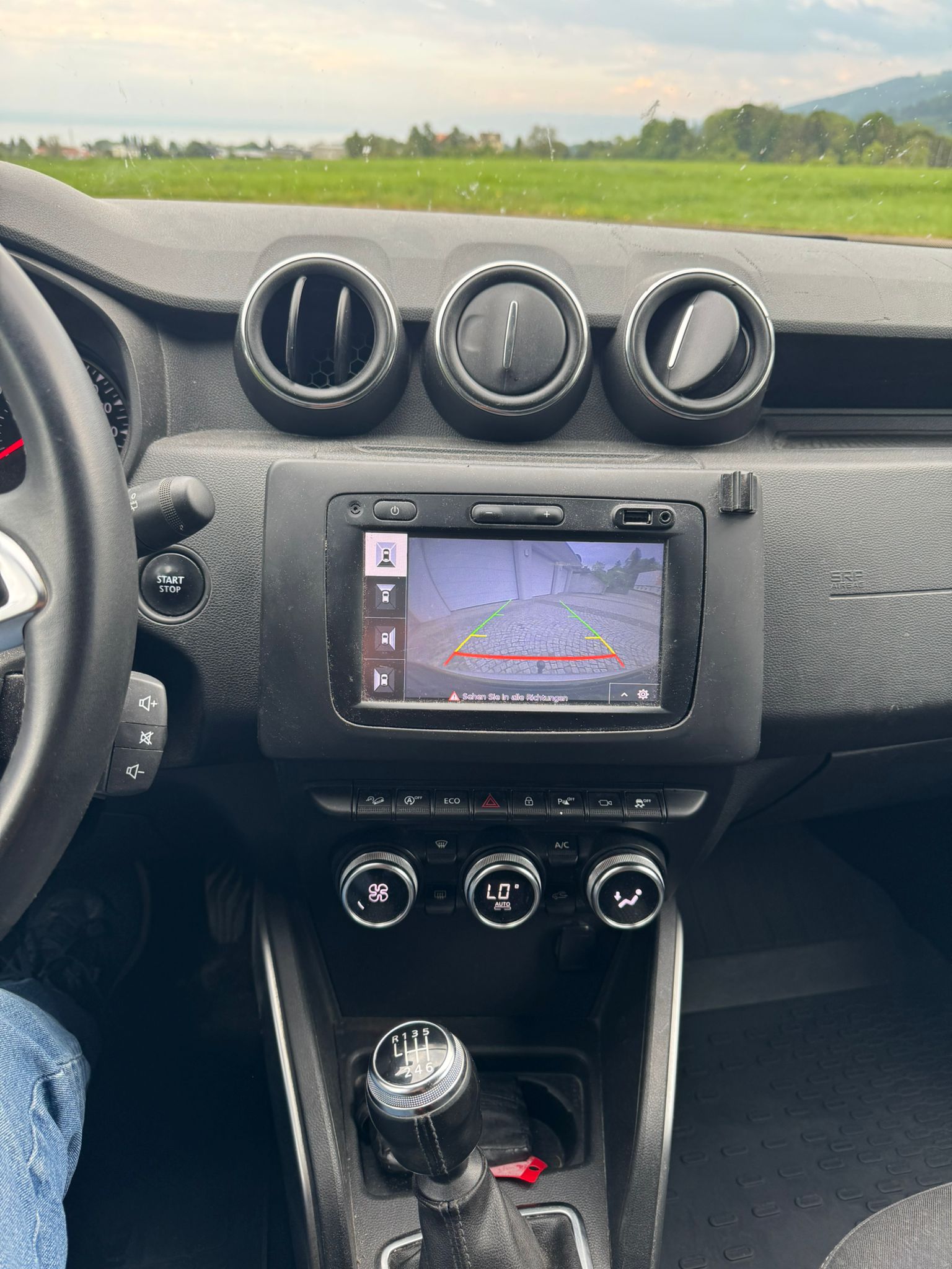 DACIA Duster TCe 125 Prestige 4x4-image-12