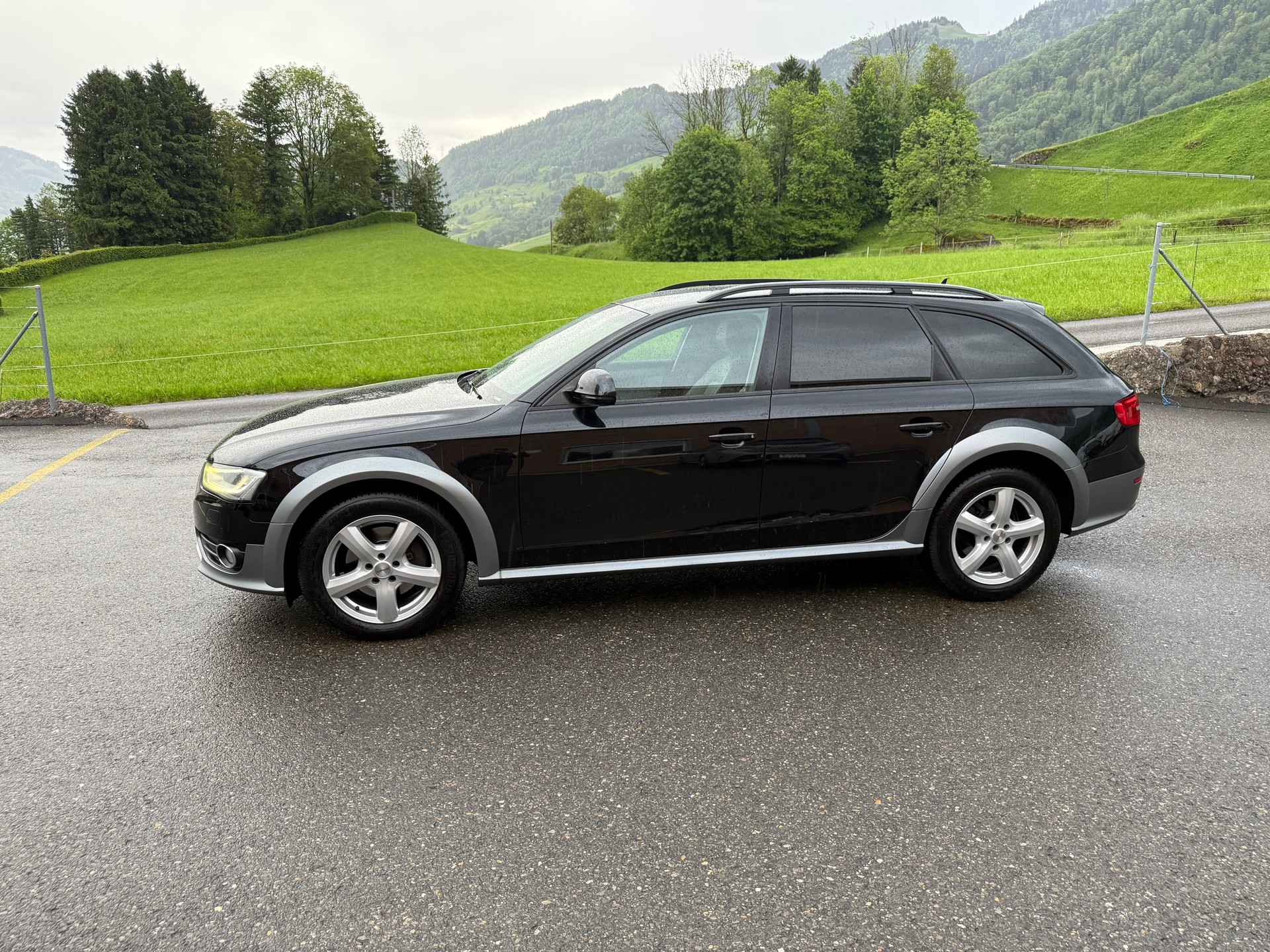 AUDI A4 allroad 3.0 TDI quattro S-tronic-showroom-element-2