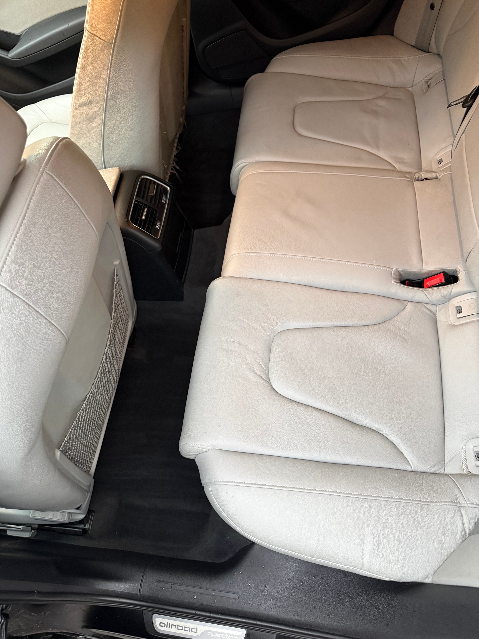 AUDI A4 allroad 3.0 TDI quattro S-tronic-image-9