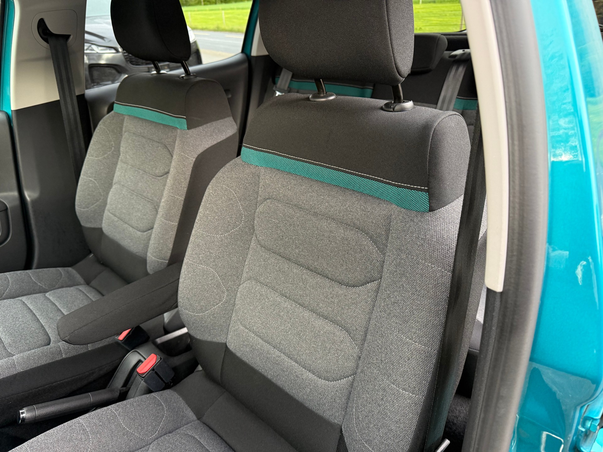 CITROEN C3 1.2i PureTech Swiss Edition EAT6-image-10