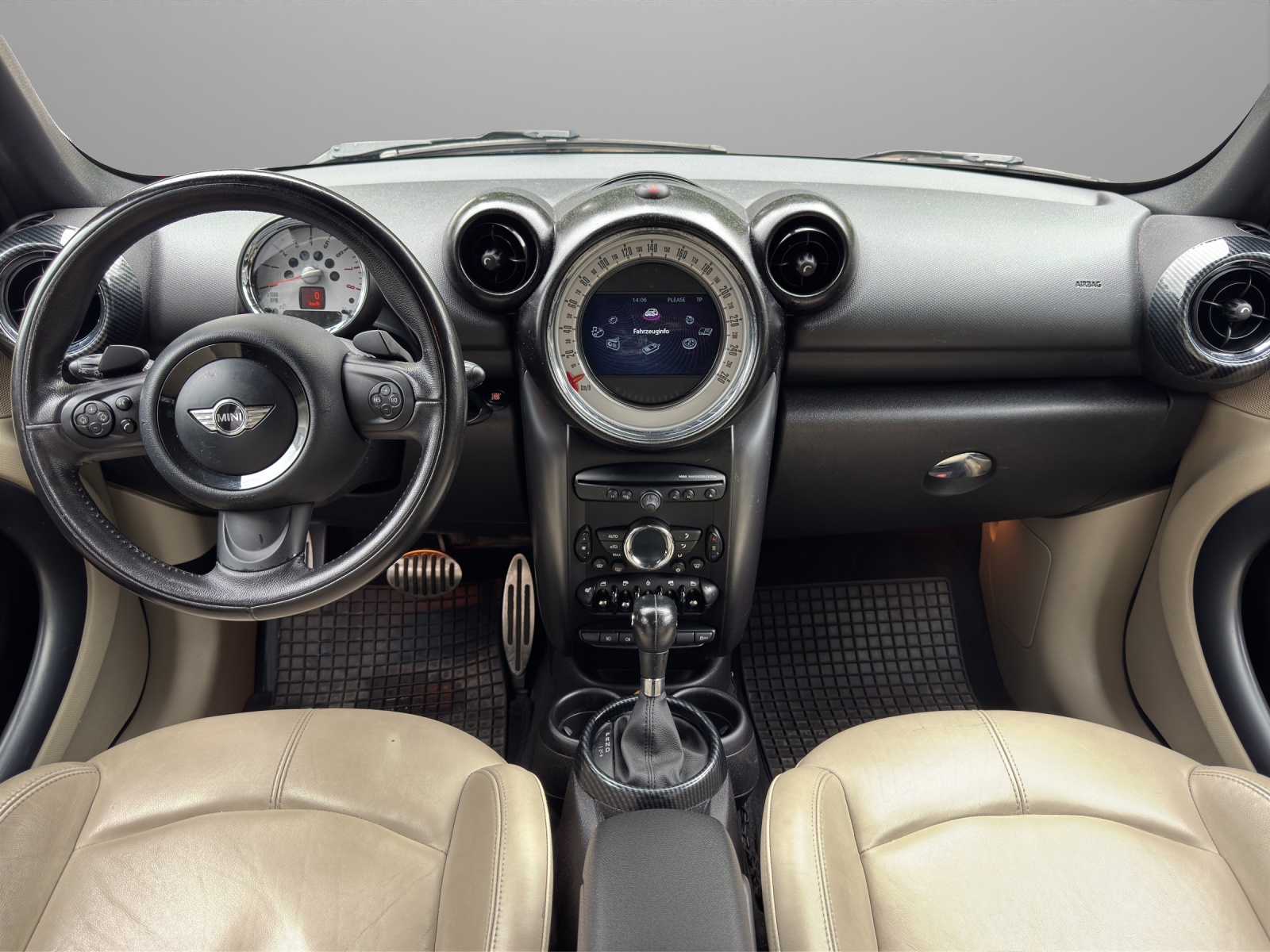MINI Countryman Cooper S FWD Steptronic-image-8
