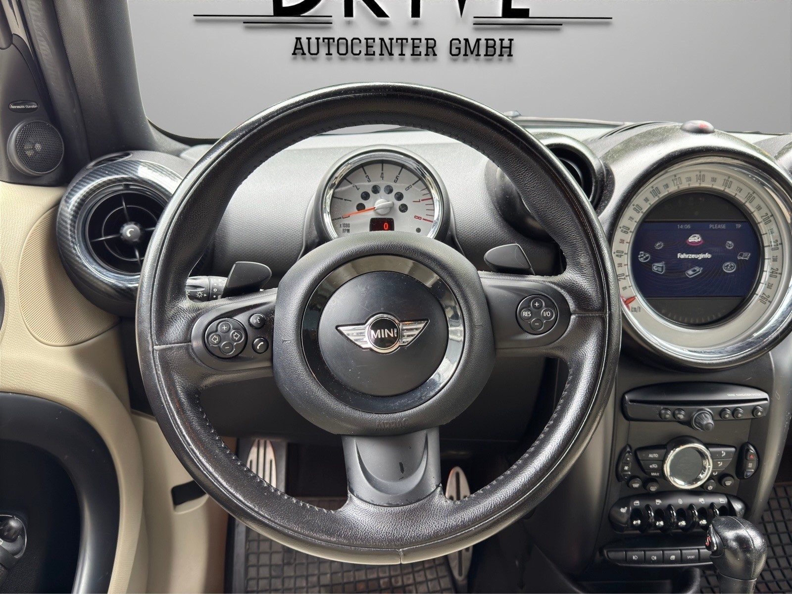 MINI Countryman Cooper S FWD Steptronic-image-9