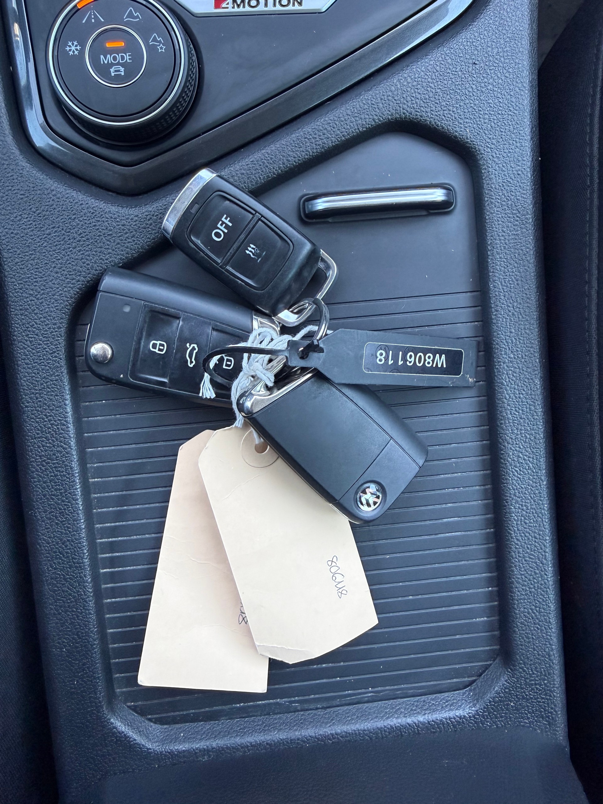 VW Tiguan 2.0TSI R-Line 4Motion DSG-image-11