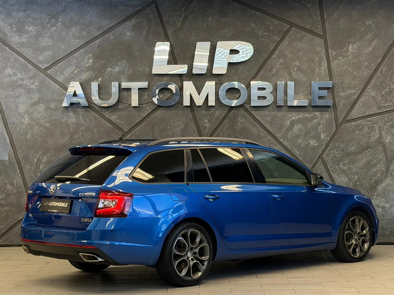 SKODA Octavia Combi 2.0 TDI RS 4x4 DSG-image-5