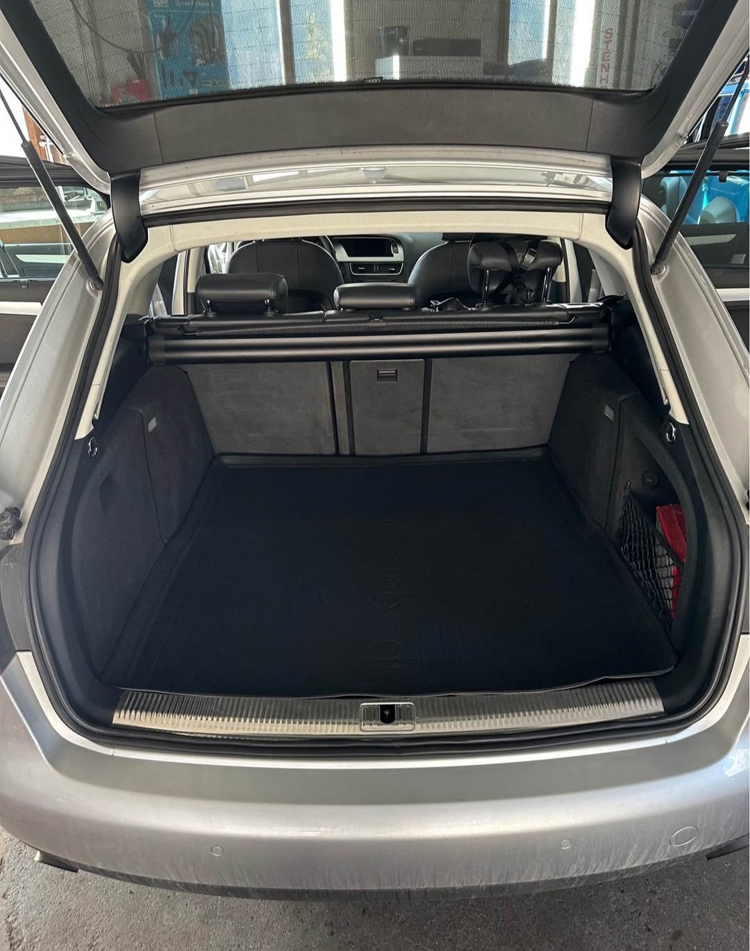 AUDI A4 Avant 2.0 TDI multitronic-image-8