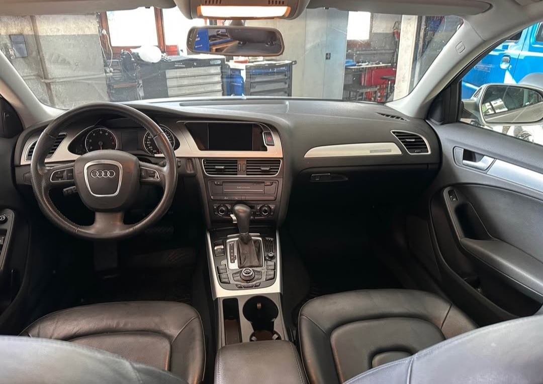 AUDI A4 Avant 2.0 TDI multitronic-image-6