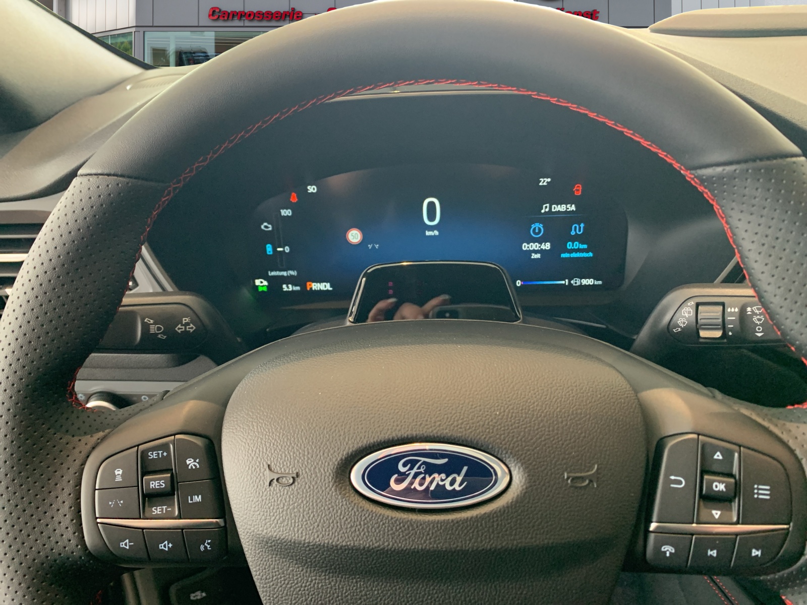 FORD Kuga 2.5 Hybrid ST-Line X 4x4-image-8