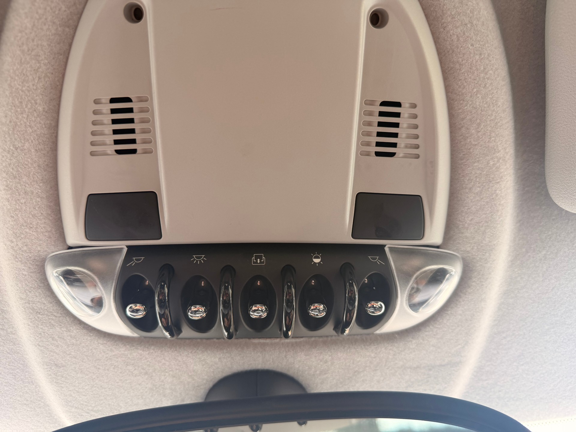 MINI Cooper-image-26