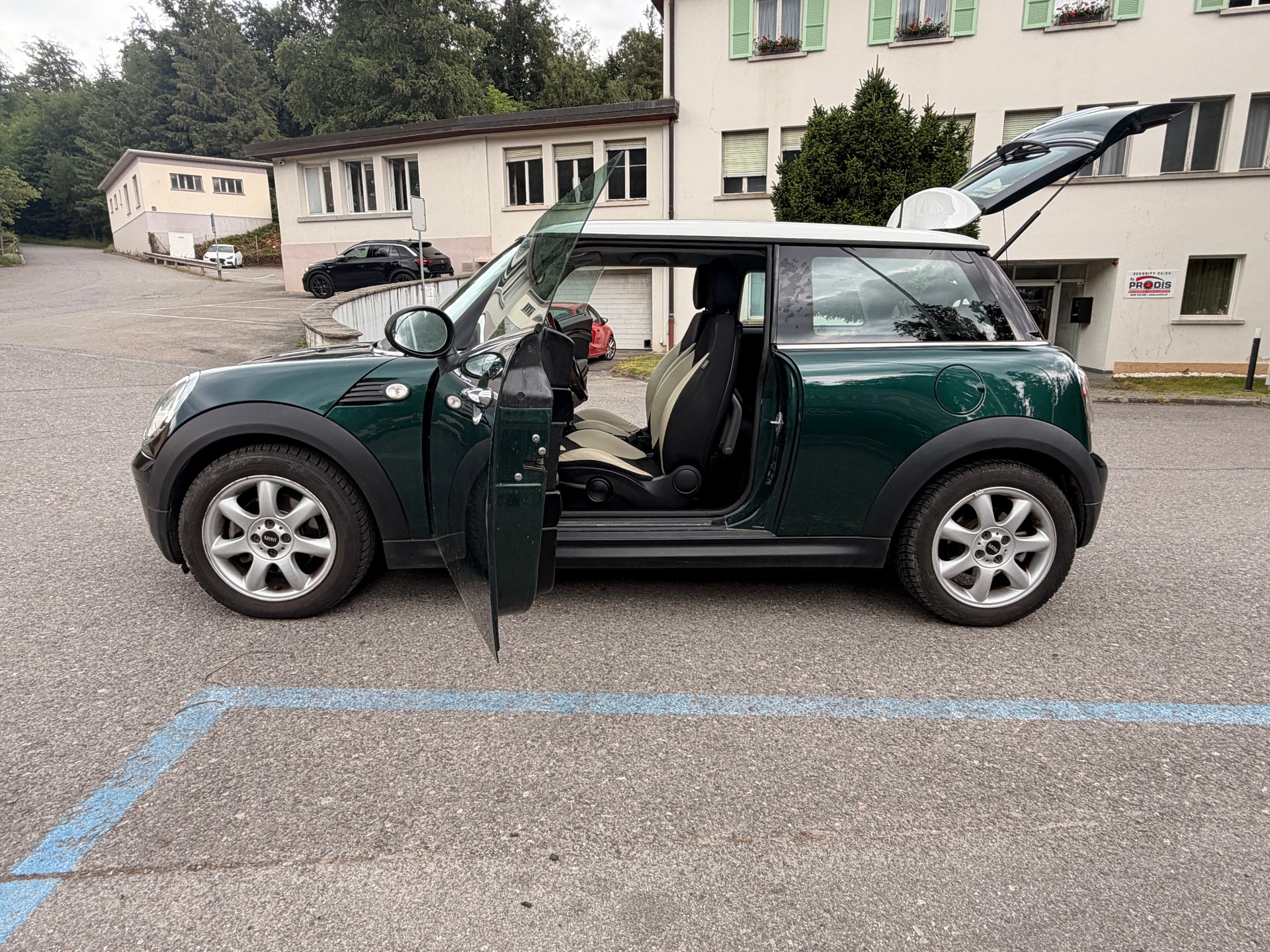 MINI Cooper-image-15