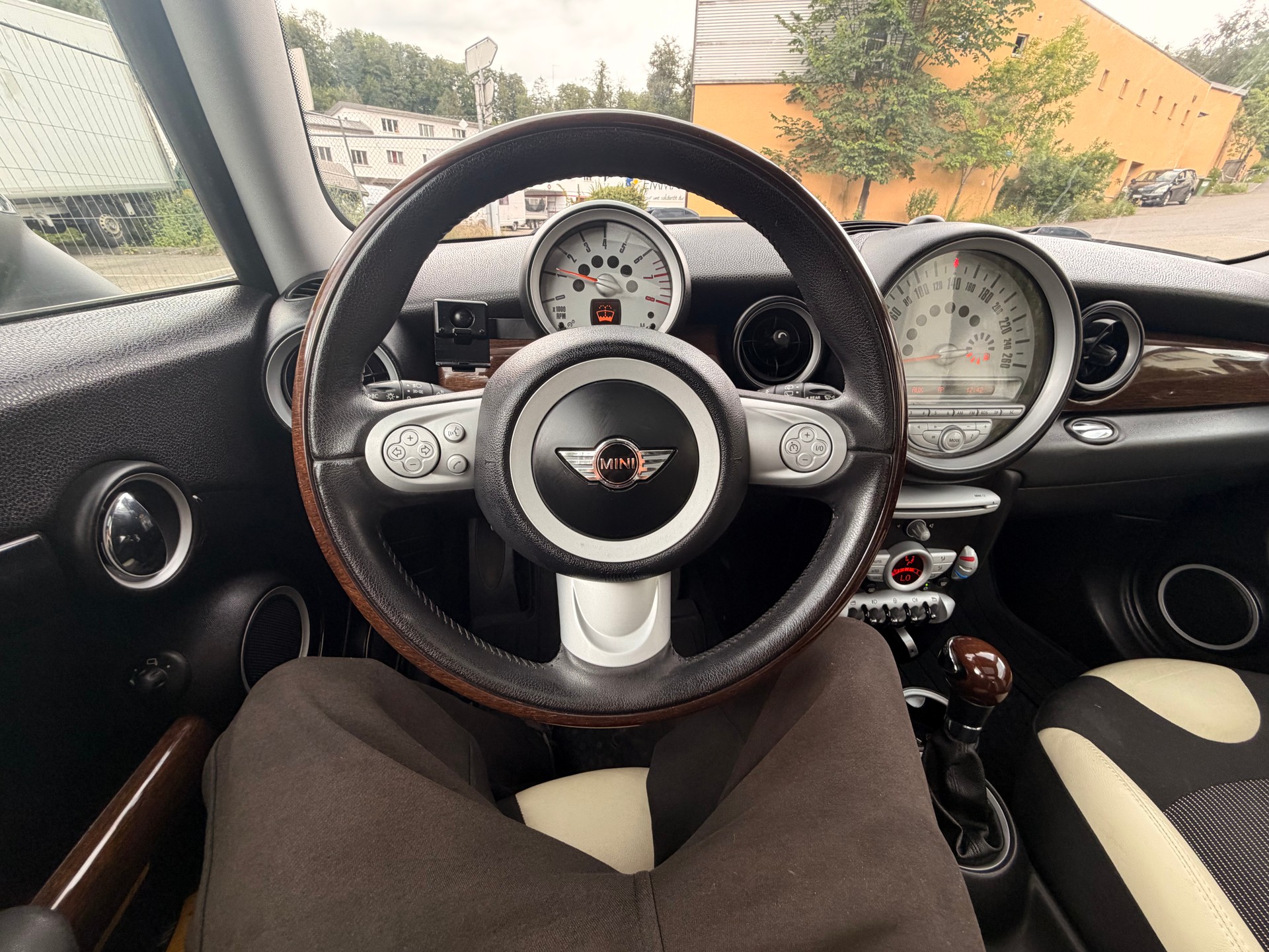 MINI Cooper-image-28