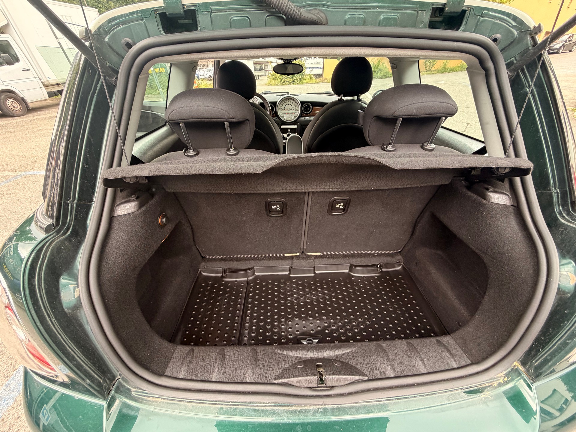 MINI Cooper-image-10