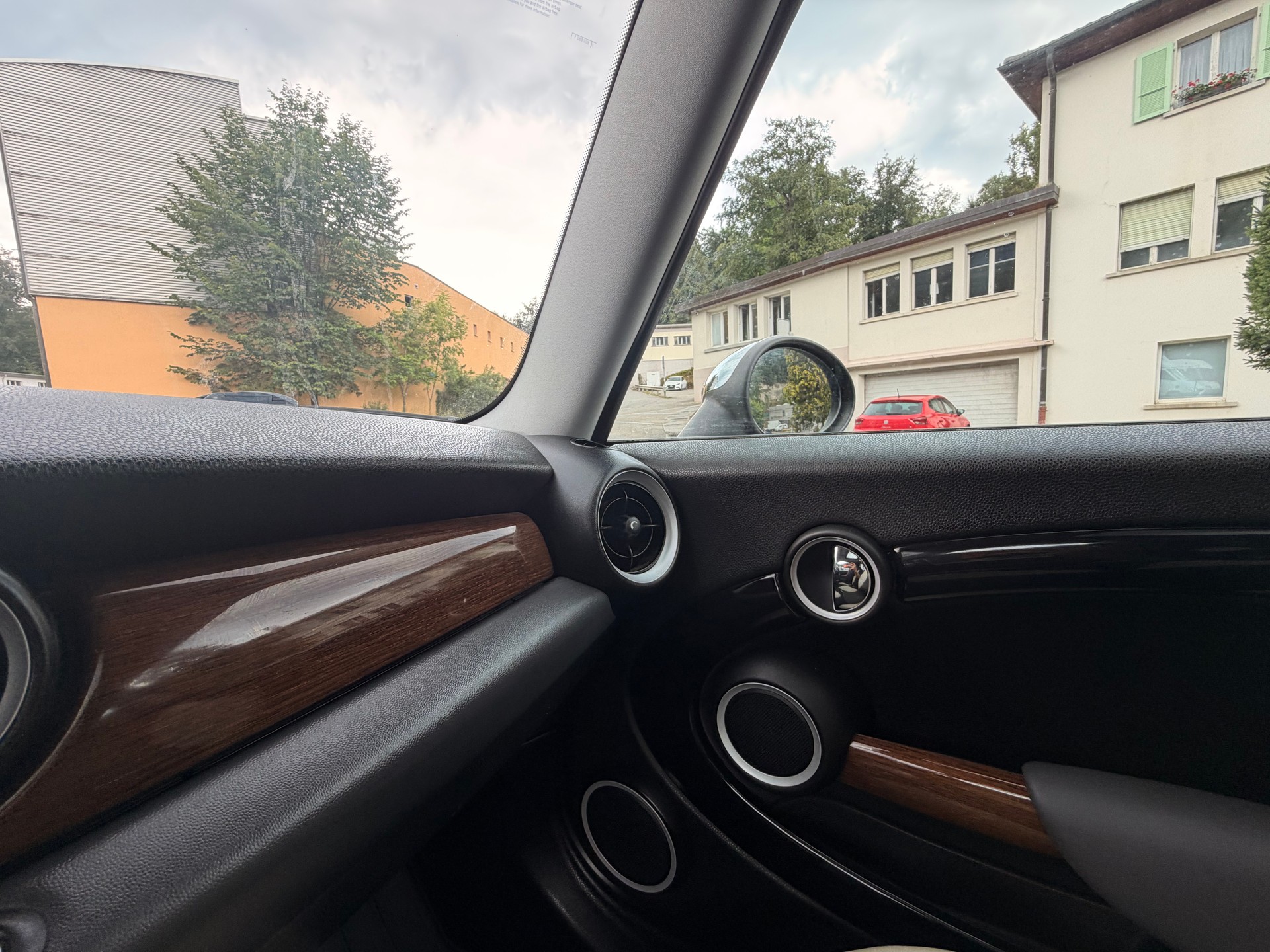 MINI Cooper-image-23