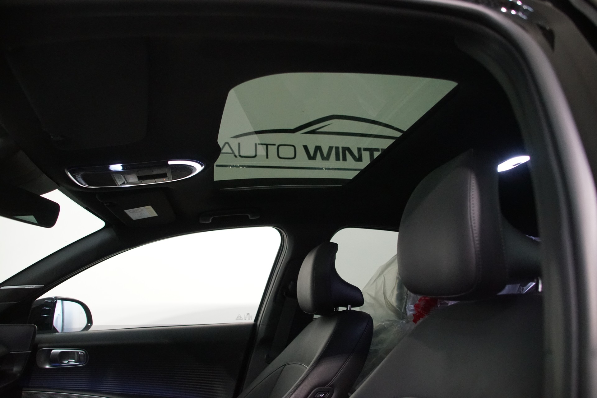 HYUNDAI Ioniq 6 77kWh **swiss** Launch Edition 4WD-image-15