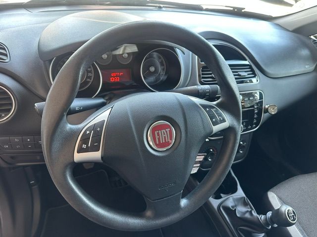 FIAT Punto 1.4 Lounge-image-12