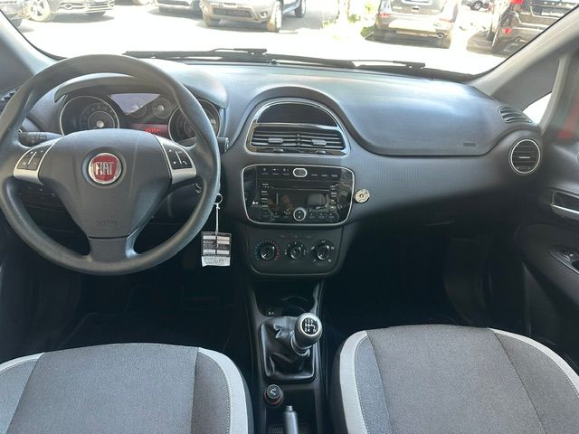 FIAT Punto 1.4 Lounge-image-6