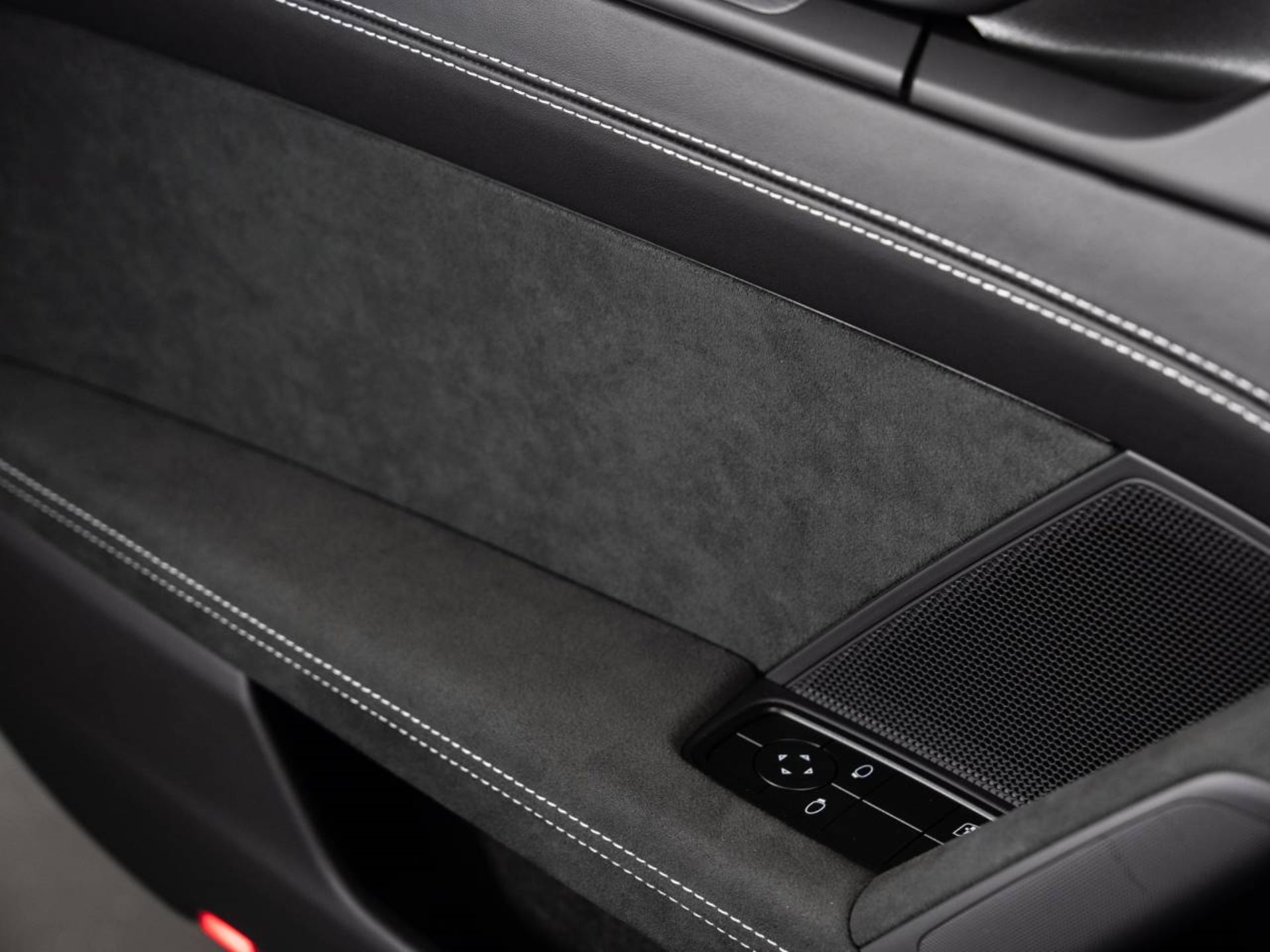 PORSCHE 911 GT3-image-19