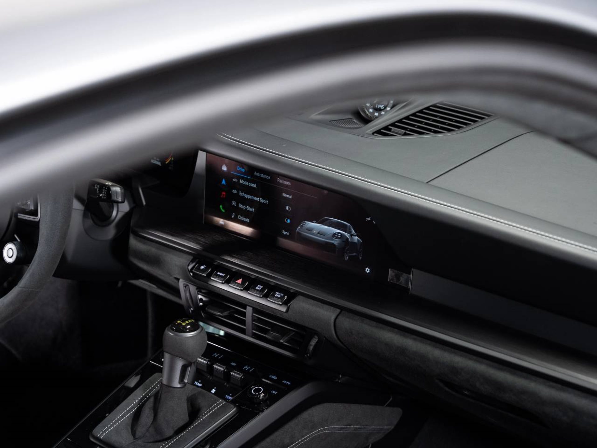 PORSCHE 911 GT3-image-11