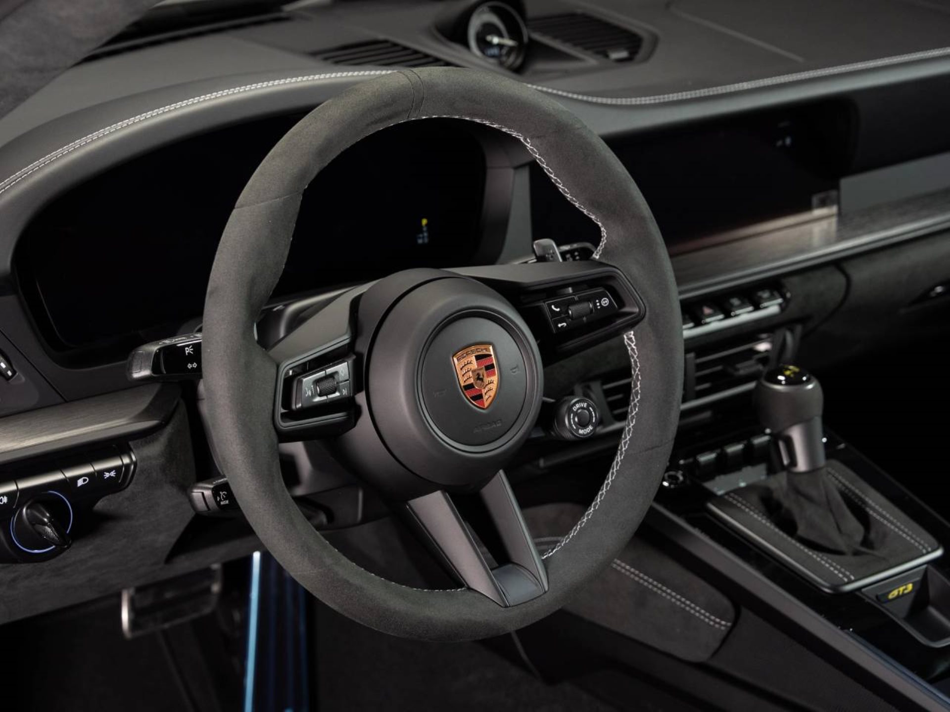 PORSCHE 911 GT3-showroom-element-3