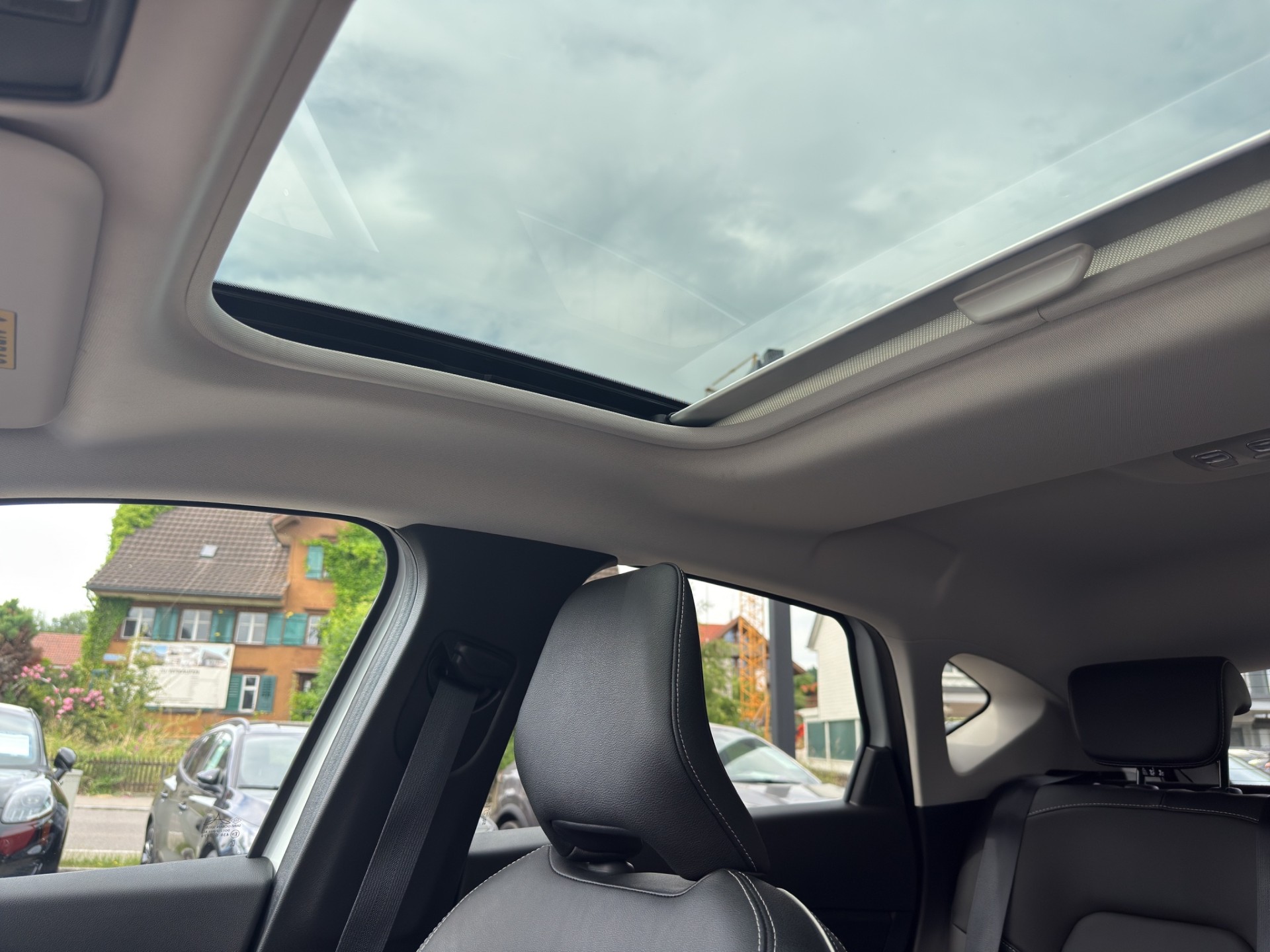 MITSUBISHI ASX 1.6 PHEV Instyle-image-11