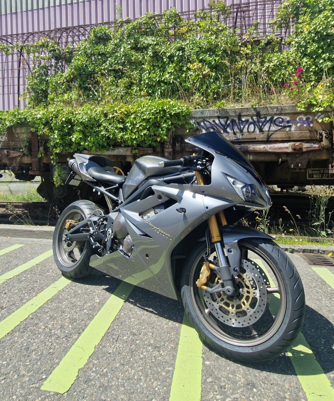TRIUMPH Daytona 675-image-0