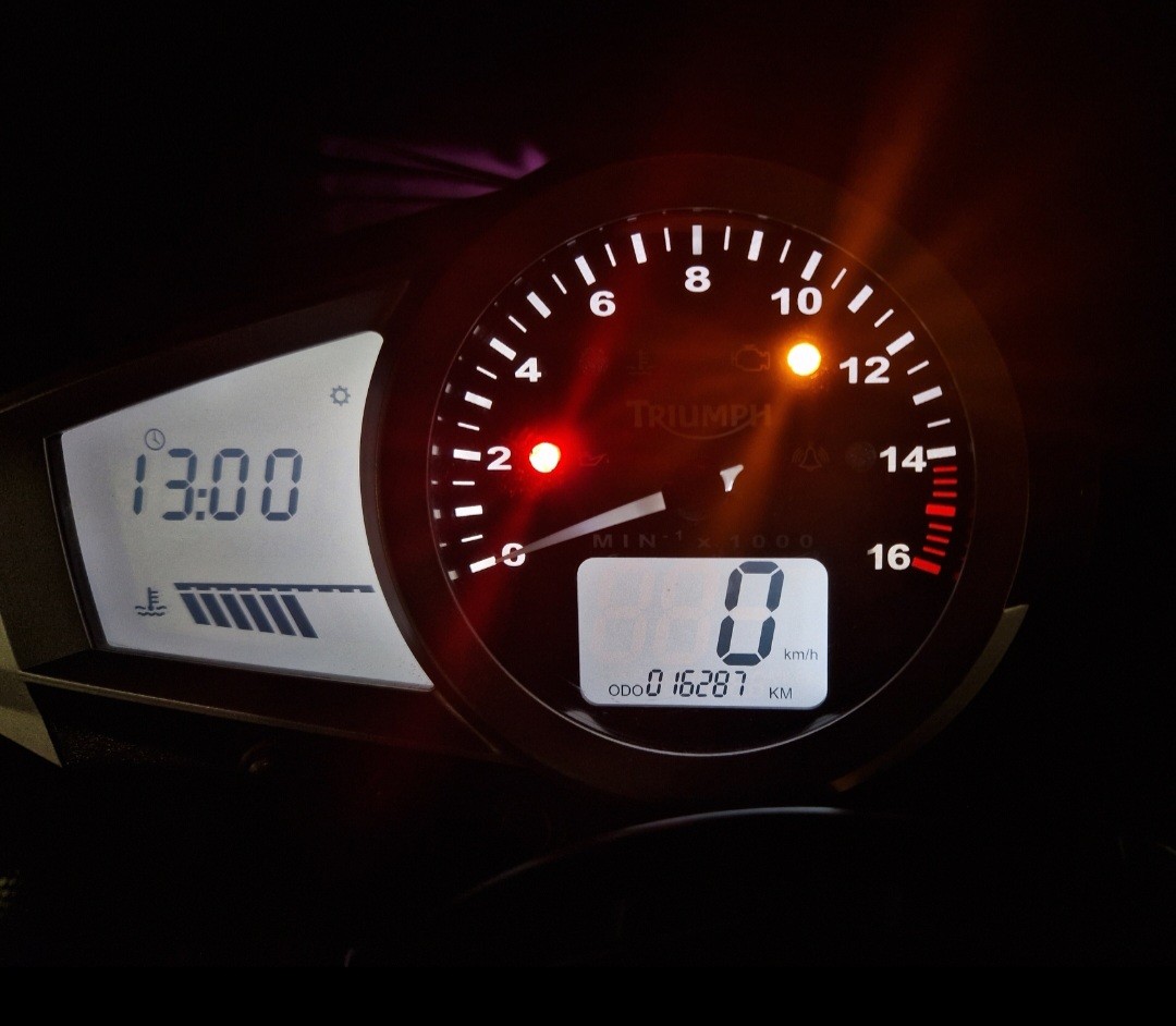 TRIUMPH Daytona 675-image-6