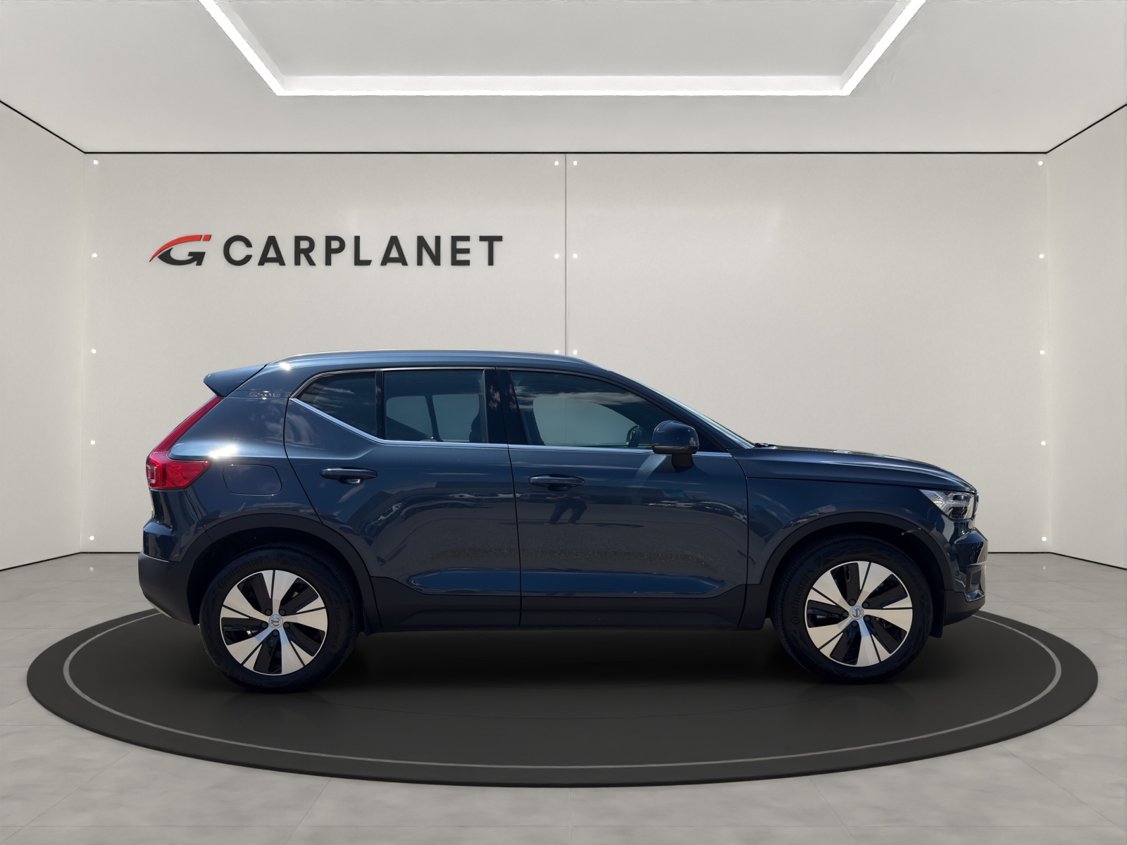 VOLVO XC40 1.5 T5 TE Momentum-showroom-element-2