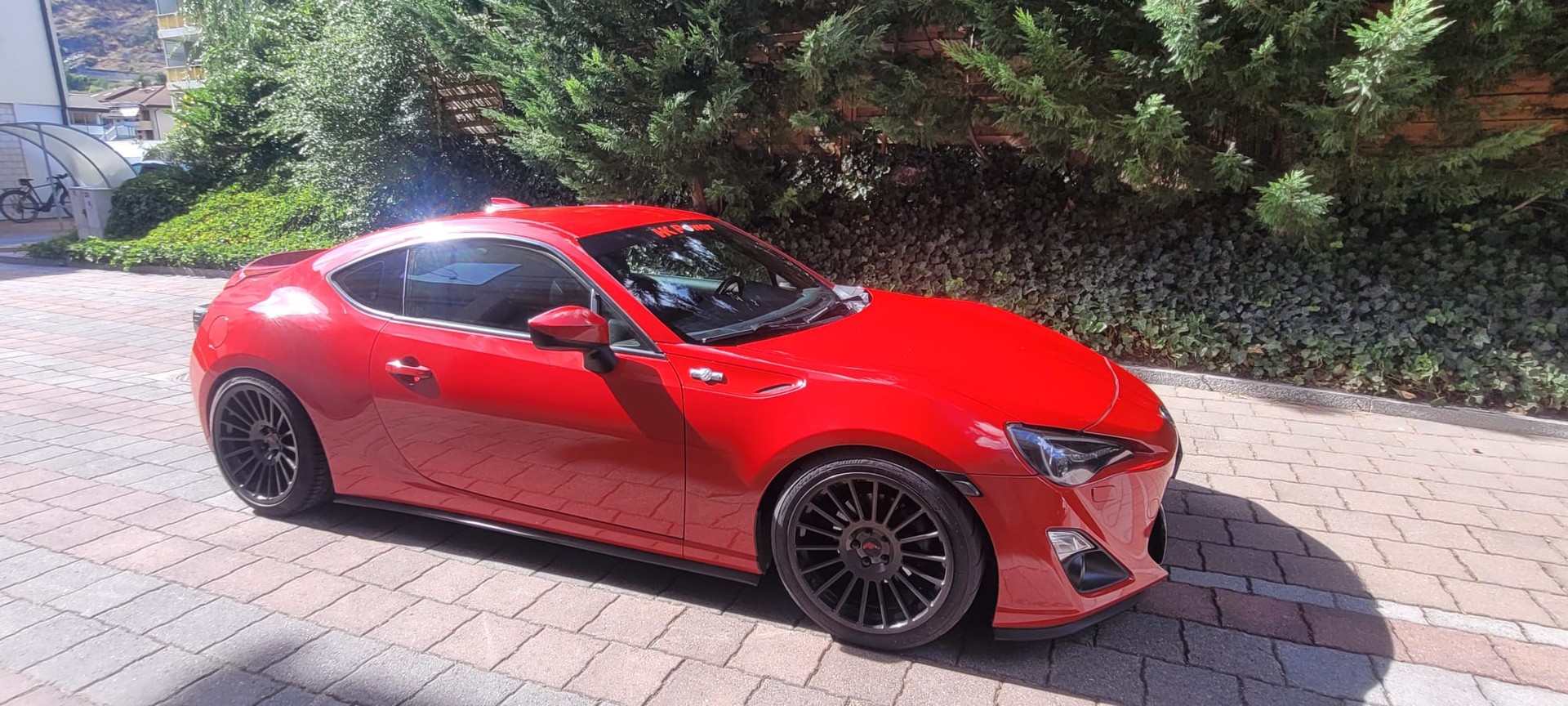 TOYOTA GT 86-image-4