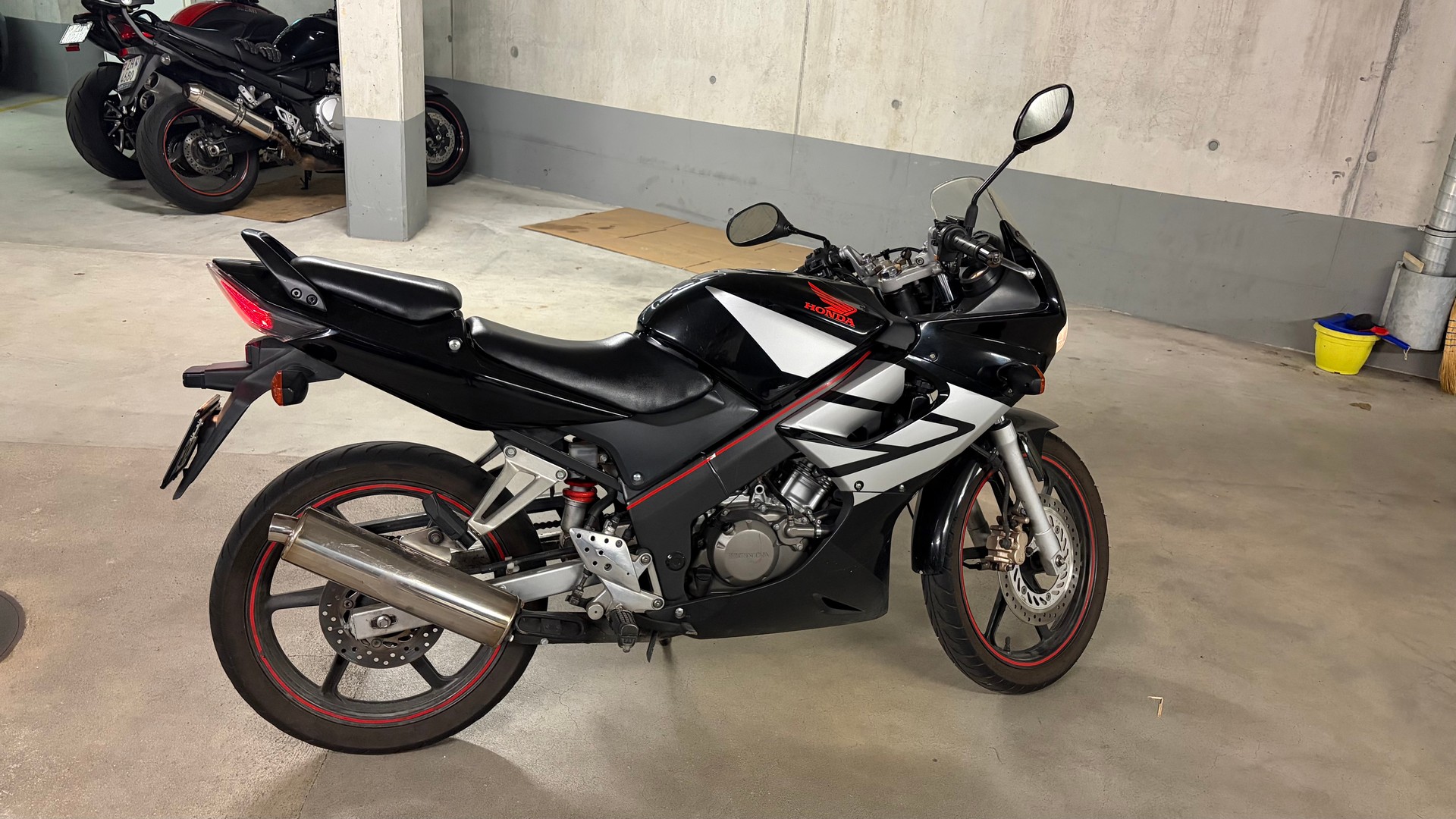 HONDA CBR 125 R-image-4