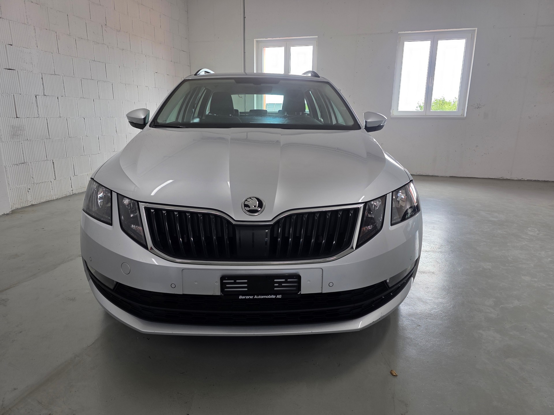 SKODA Octavia Combi 2.0 TDI Ambition 4x4 DSG-showroom-element-2