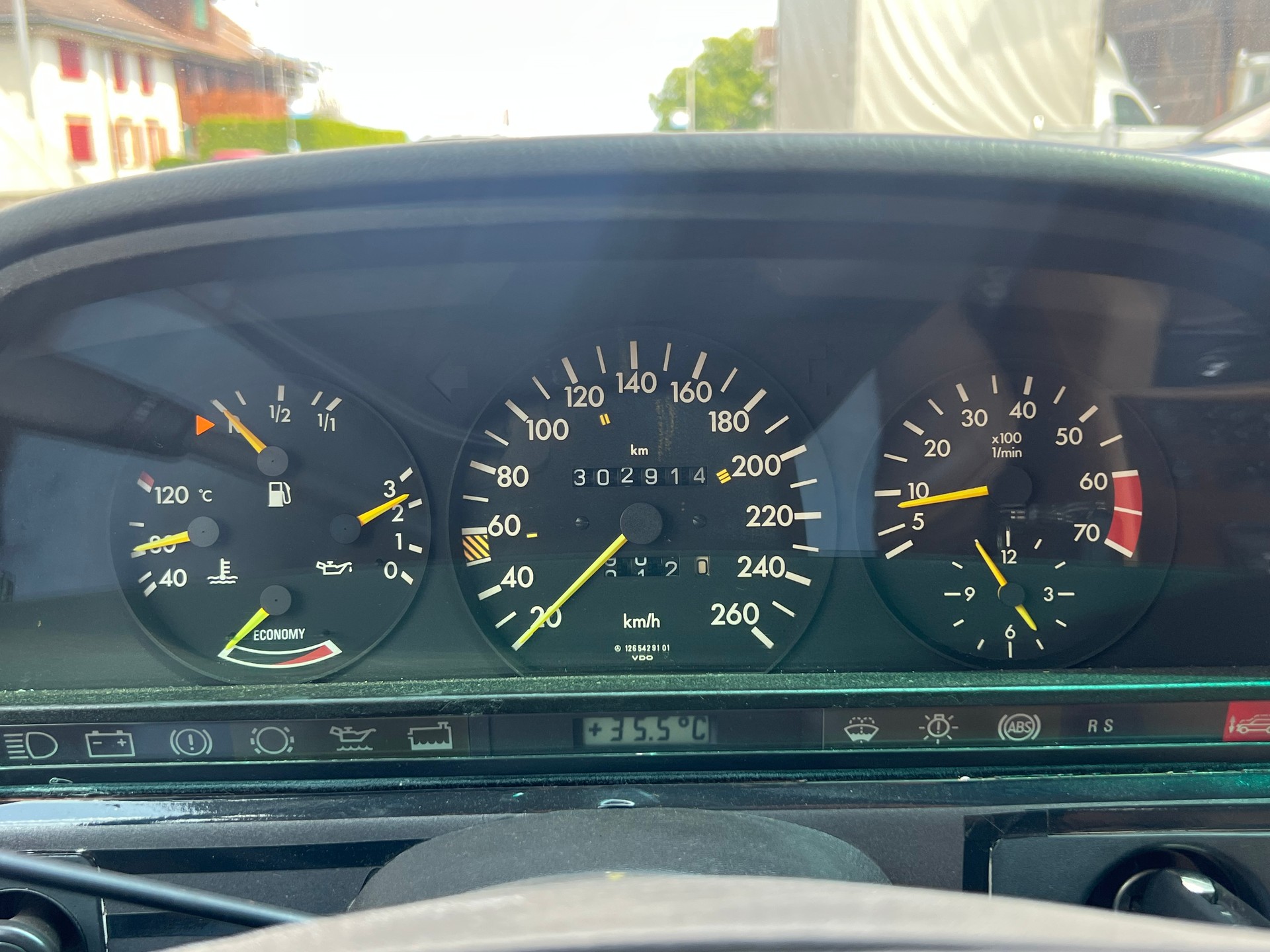 MERCEDES-BENZ 560 SEL-image-6