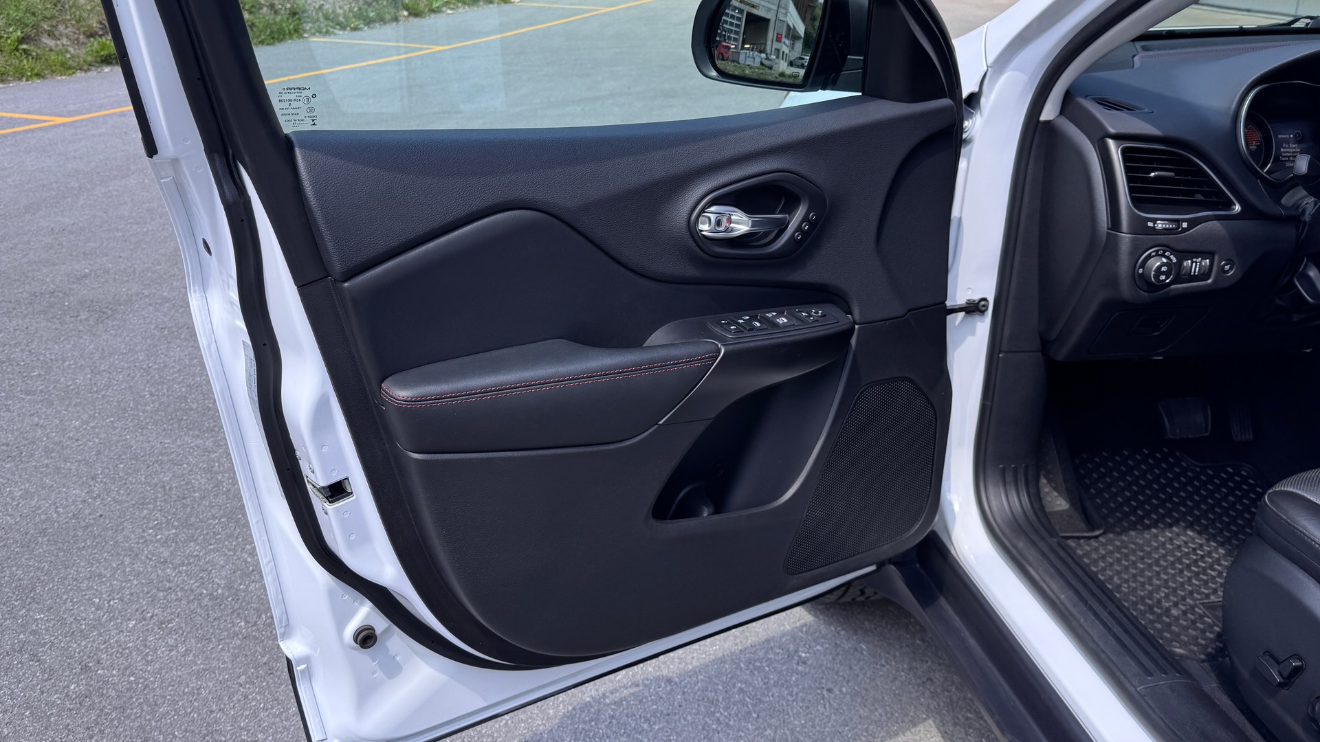 JEEP 2.0 T Trailhawk AWD-image-10