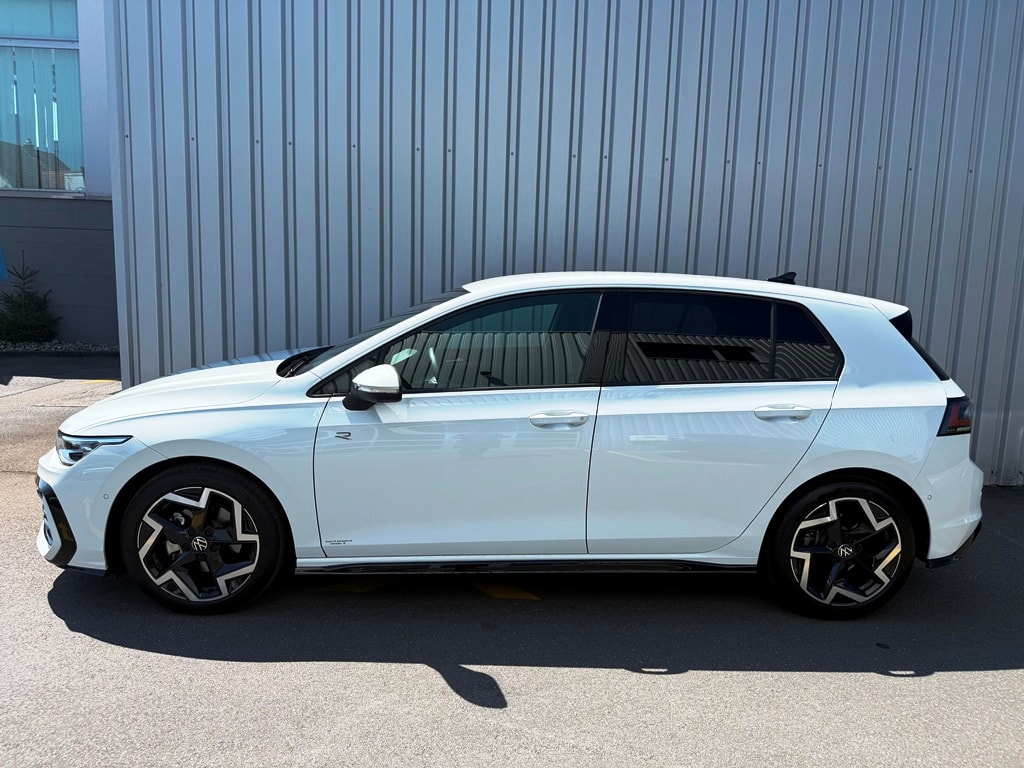 VW Golf 1.5 e TSI mHEV R-Line DSG-showroom-element-2