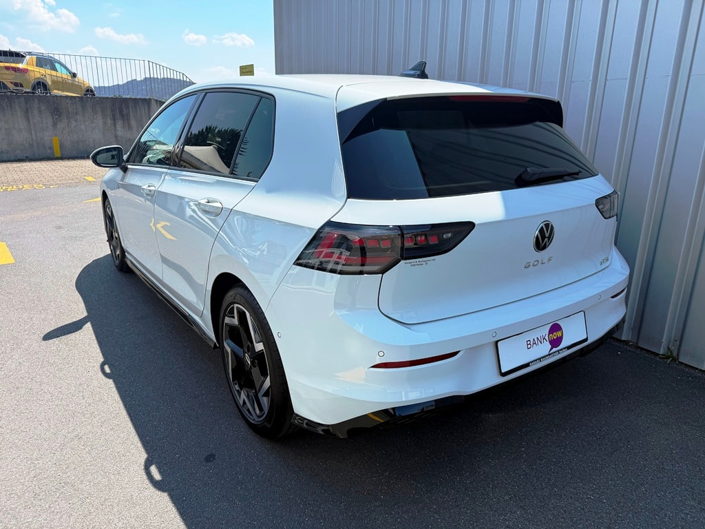 VW Golf 1.5 e TSI mHEV R-Line DSG-showroom-element-3