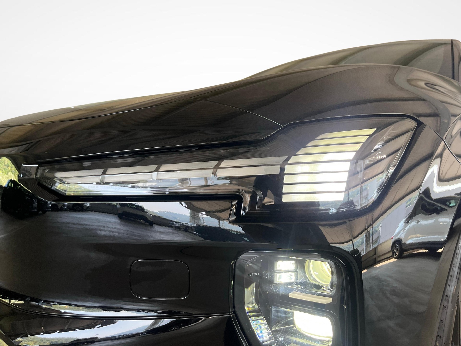 VOLVO EX60 Twin Ultra AWD-image-19