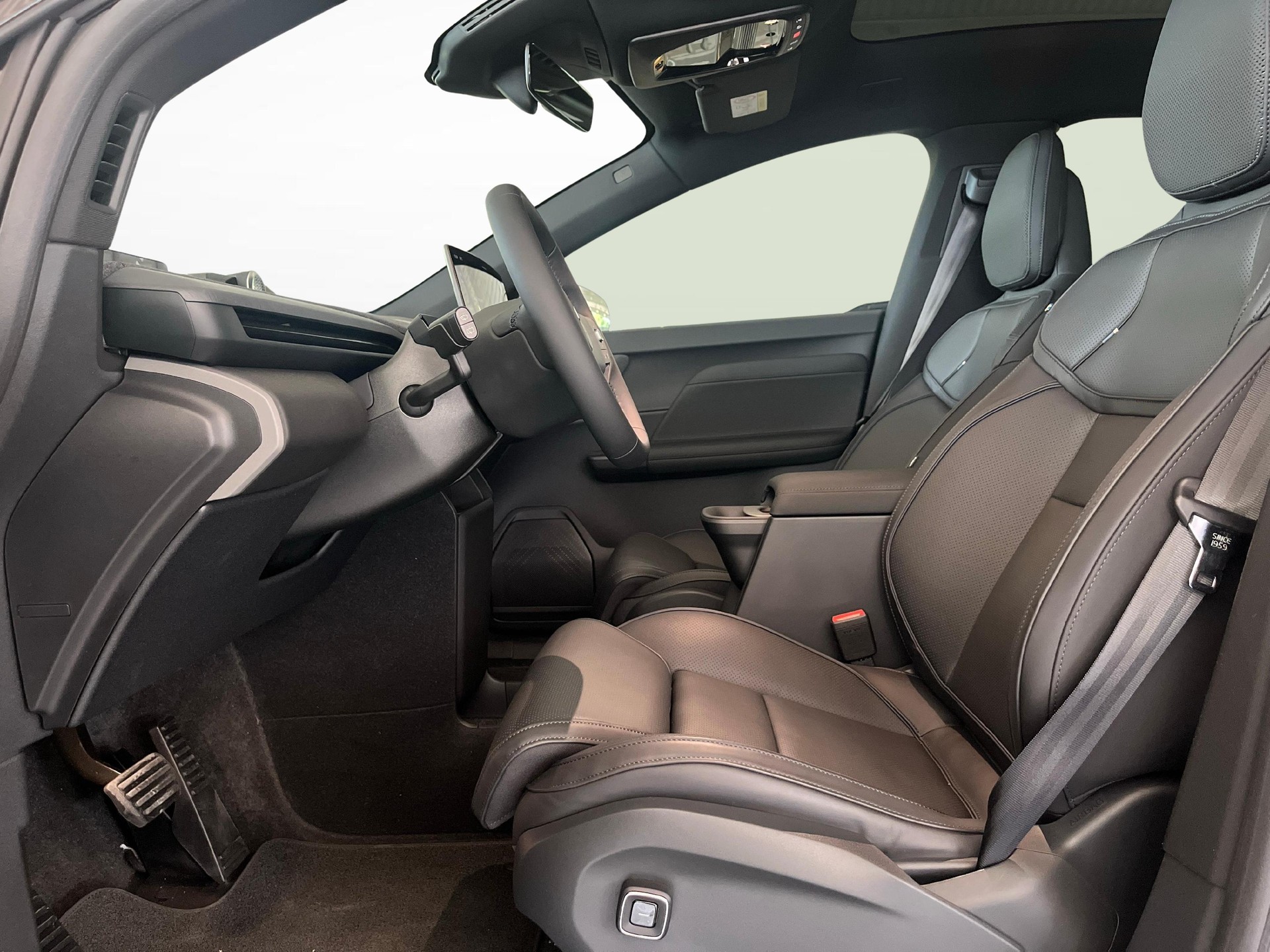 VOLVO EX60 Twin Ultra AWD-image-5