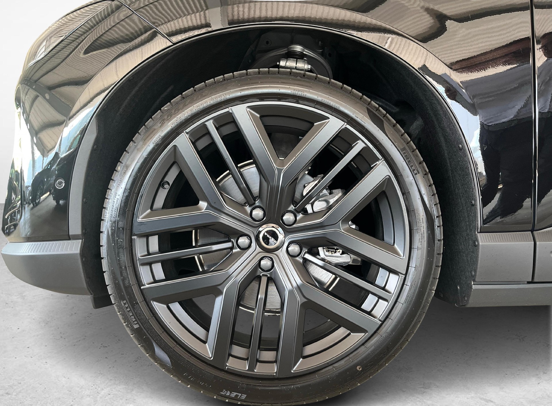 VOLVO EX60 Twin Ultra AWD-image-16