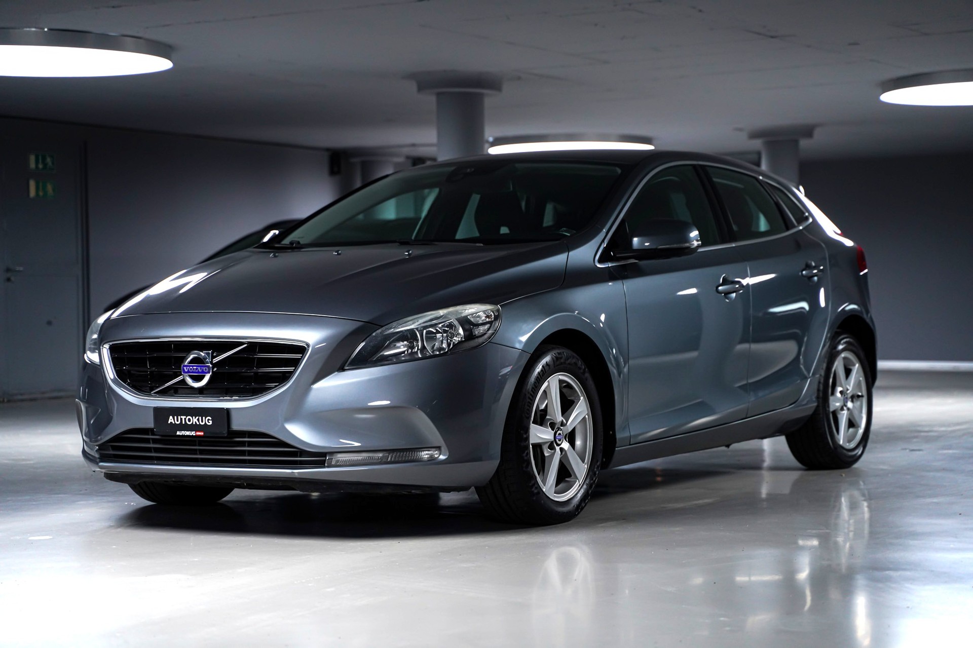 VOLVO V40 D4 Momentum Geartronic